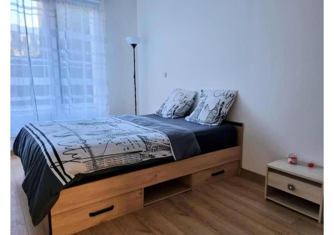Superbe Appartement Avec Jardin Proche Versailles Saint-Cyr-lʼÉcole 외부 사진
